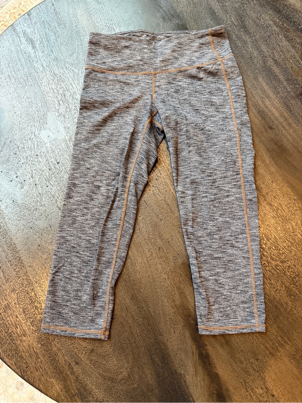 Athleta Heathered Gray Capri Leggings